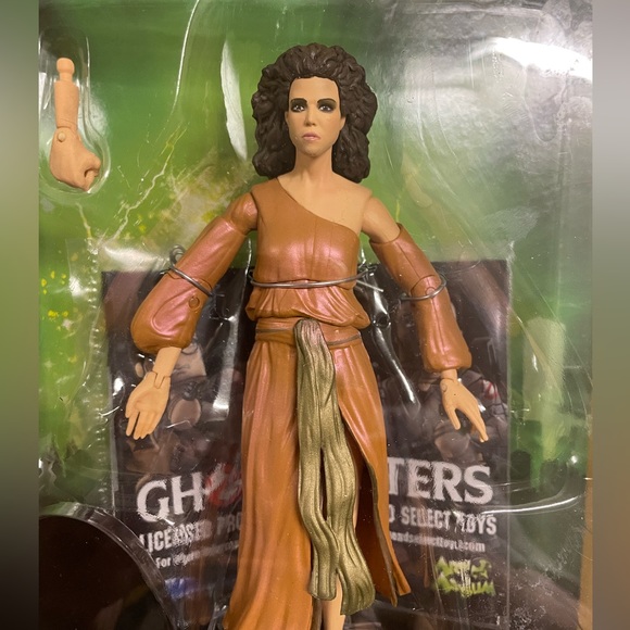 NWT 🎉HP x2🎉 Ghostbusters Marshmallow Dana Barrett 7” action figure - Picture 2 of 5
